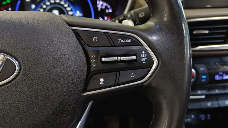 Hyundai Santa Fe • 2019 • 120,746 km 37