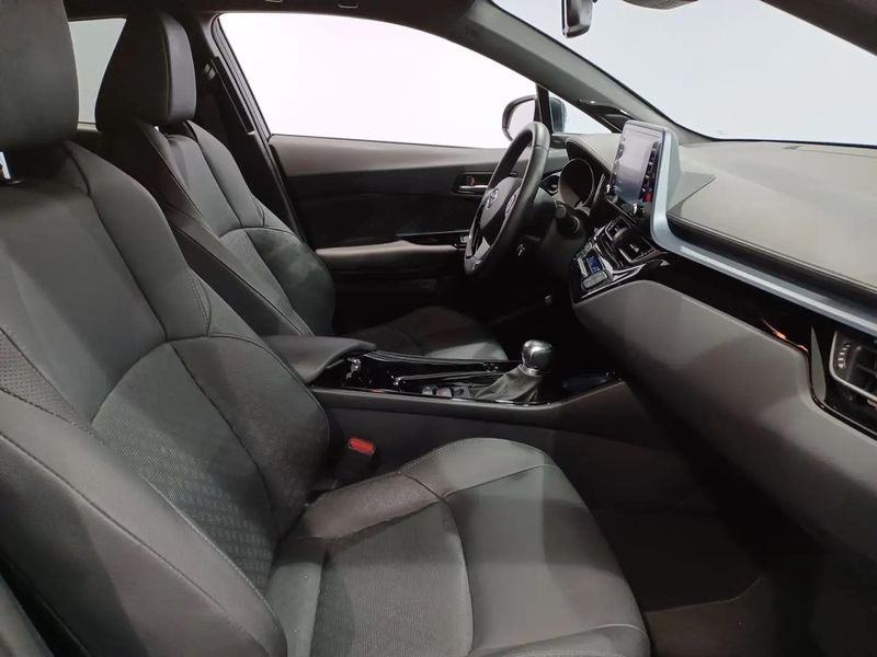 Toyota C-HR • 2022 • 20,000 km 2