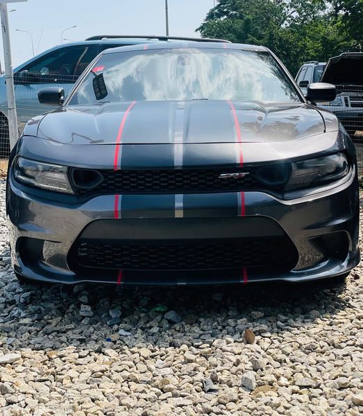 Dodge Charger • 2017 • 90,000 km 1
