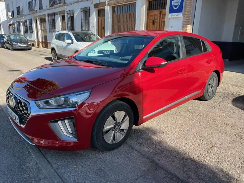 Hyundai Ioniq Hybrid • 2022 • 93,638 km 1