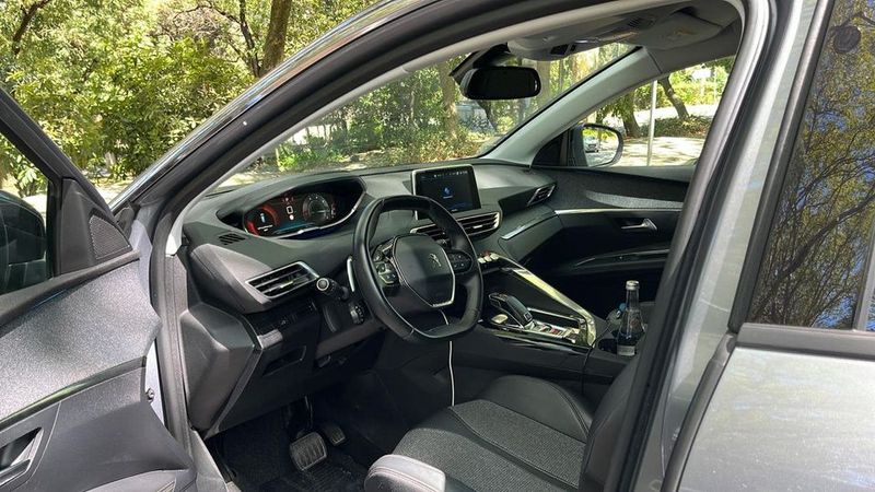 Peugeot 3008 • 2017 • 157,000 km 3