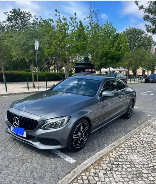 Mercedes-Benz 230 - 300 CE Coupé • 2017 • 251,000 km 1