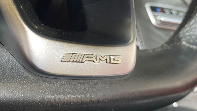 Mercedes-Benz C-Class • 2018 • 84,652 km 11