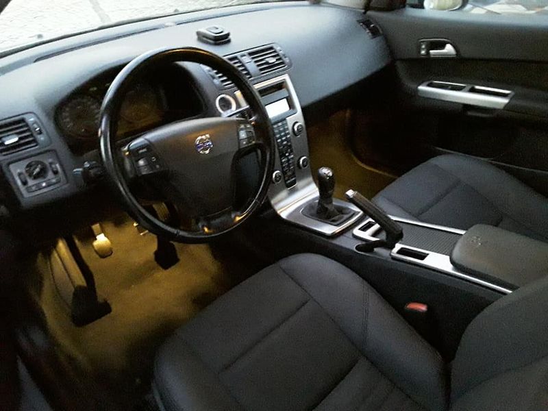 Volvo C30 • 2007 • 109,000 km 5