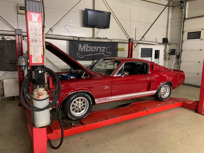 Ford Shelby GT500 • 1968 • 82,000 mi 6