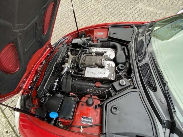 Jaguar XKR Convertible • 1998 • 122,174 km 11