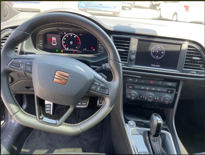Seat Leon • 2020 • 68,000 km 8
