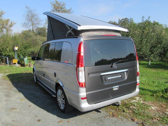 Mercedes-Benz 210 Van • 2007 • 205,000 km 8