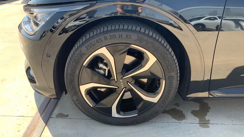 Kia K5 • 2024 • 2,235 km 3