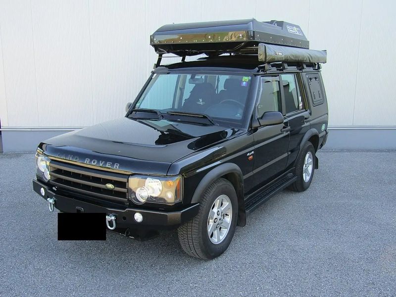Land Rover Discovery • 2004 • 234,500 km 1