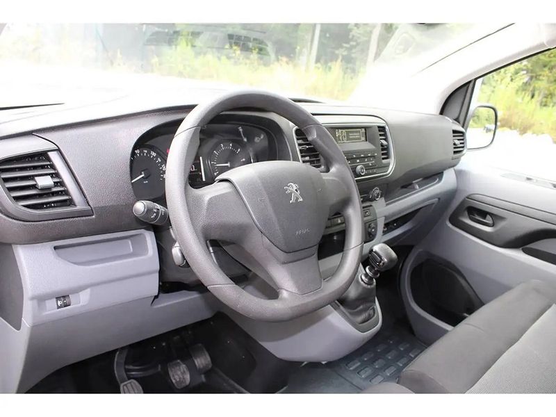 Peugeot Bipper • 2018 • 55,000 km 9