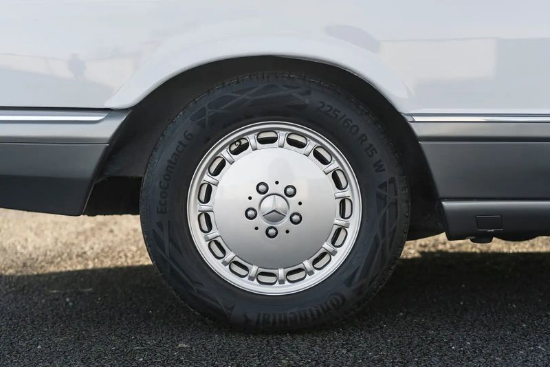 Mercedes-Benz 500 - 600 SEC Coupé • 1987 • 68,400 km 8