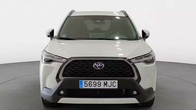 Toyota Corolla • 2023 • 14,894 km 9