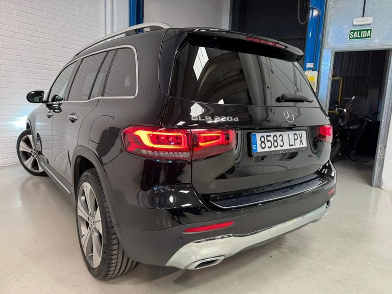 Mercedes-Benz GLB-Class • 2021 • 68,000 km 3