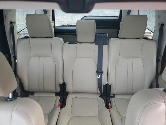 Land Rover LR4 • 2015 • 10,000 mi 9