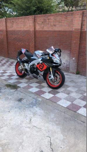 Aprilia rsv4 aprc • 2018 • 35,000 km 6