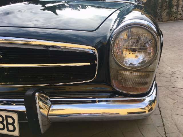 Mercedes-Benz SL • 1969 • 141,000 km 10