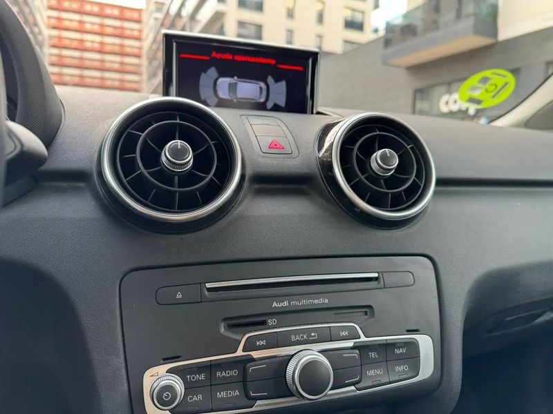 Audi A1 • 2015 • 32,000 km 11