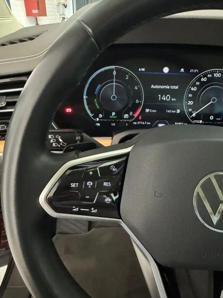 Volkswagen Touareg • 2021 • 96,000 km 15