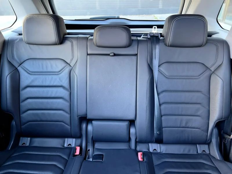 Volkswagen Touareg • 2020 • 69,000 km 10