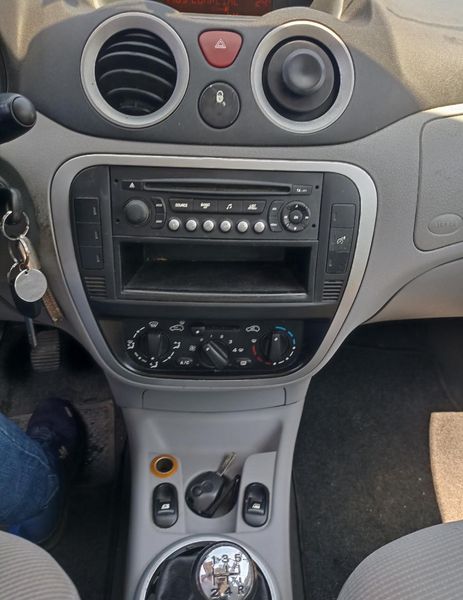 Citroën C3 • 2006 • 245,000 km 3