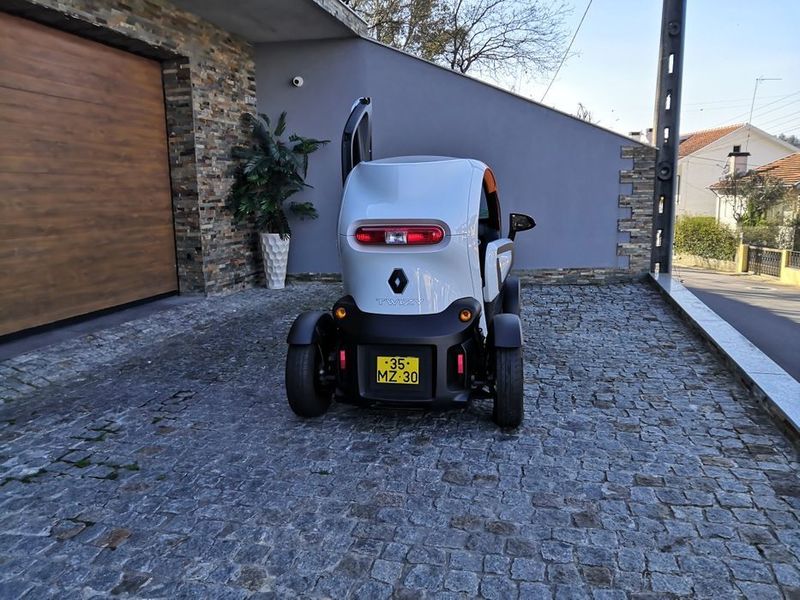 Renault Twingo • 2012 • 23,000 km 3