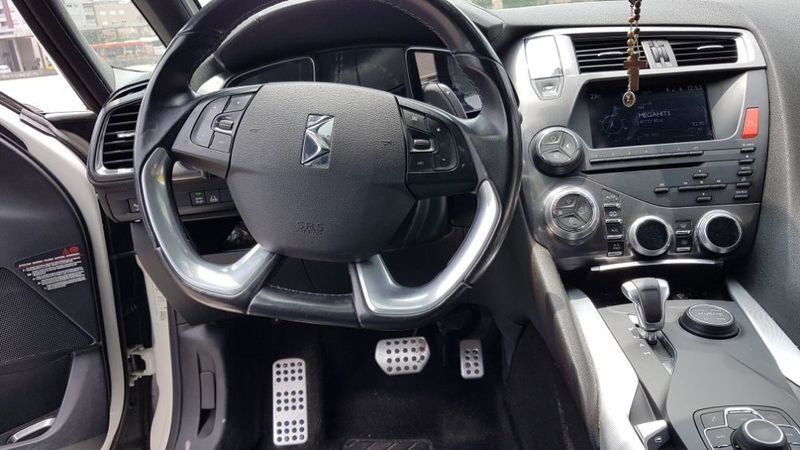 Citroën DS3 • 2011 • 160,000 km 2