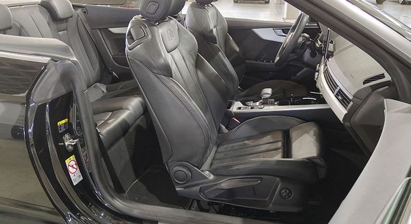 Audi A5 Cabriolet • 2022 • 20,784 km 13