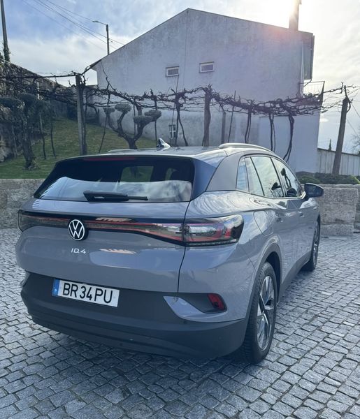 Volkswagen ID.4 • 2022 • 22,180 km 3