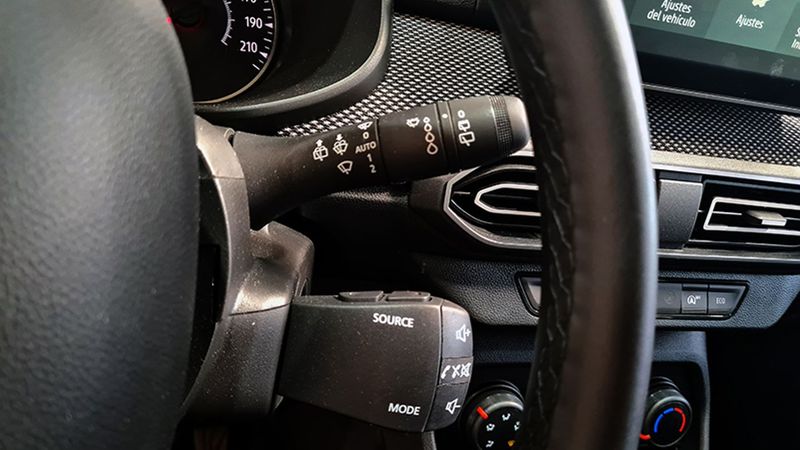 Dacia Sandero • 2024 • 921 km 18