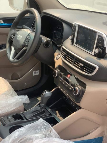 Hyundai Tucson • 2020 • 25,000 km 2