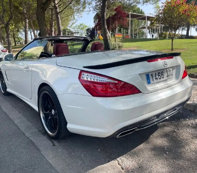 Mercedes-Benz SL-Class • 2012 • 91,000 km 12