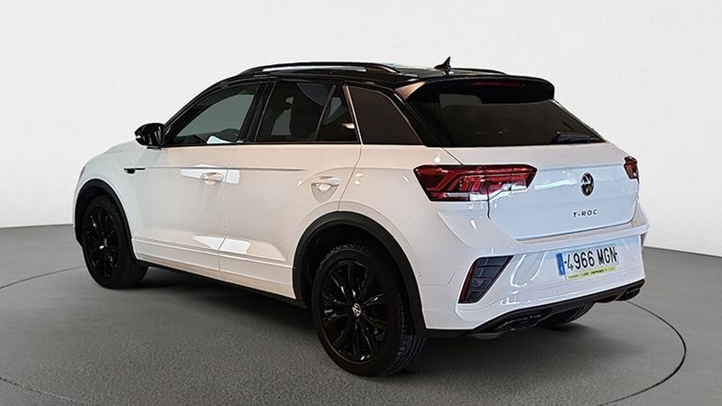 Volkswagen T-Cross • 2023 • 18,456 km 9