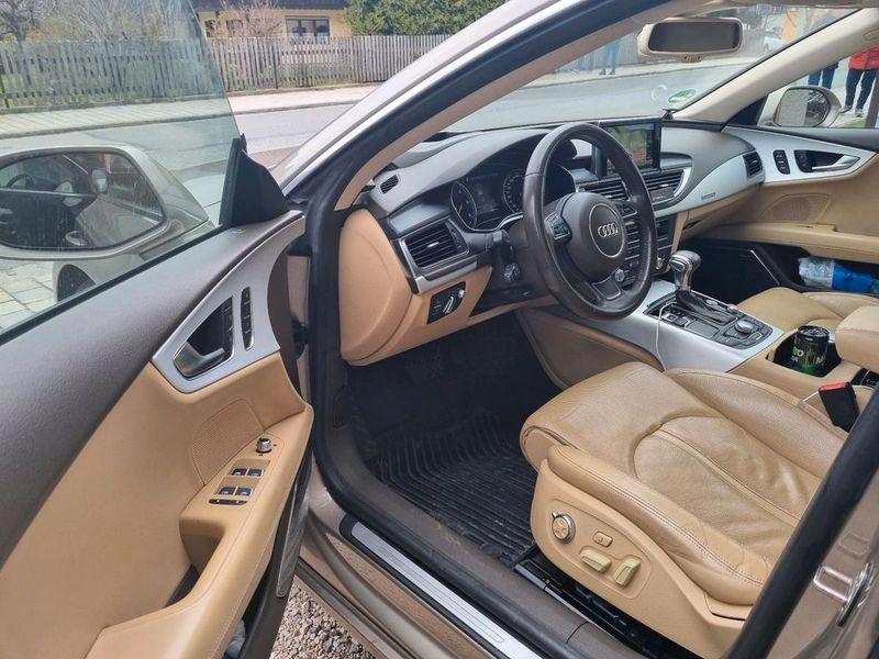 Audi allroad quattro • 2011 • 290,000 km 2