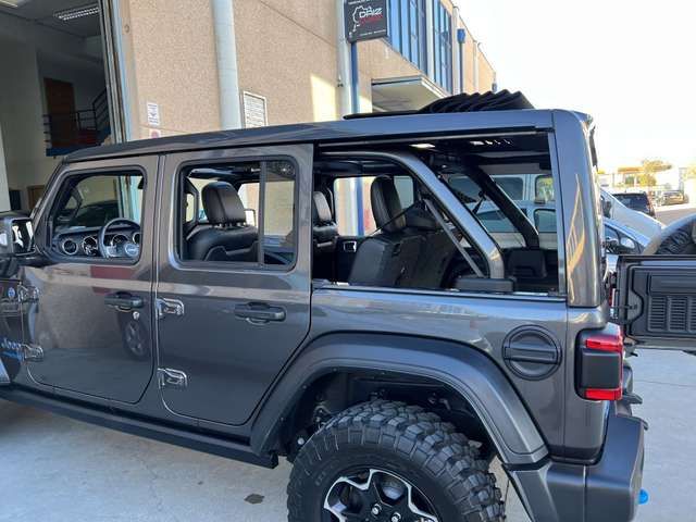 Jeep Wrangler • 2021 • 76,000 km 3