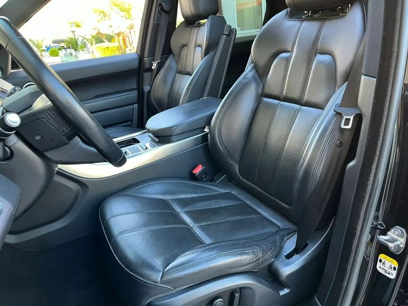 Land Rover Range Rover Sport • 2017 • 159,000 km 9