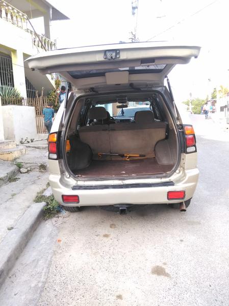 Mitsubishi Montero • 2002 • 5,000 km 4