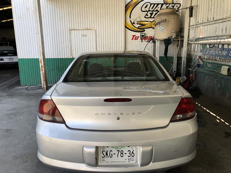 Chrysler Stratus • 2002 • 200,000 km 4