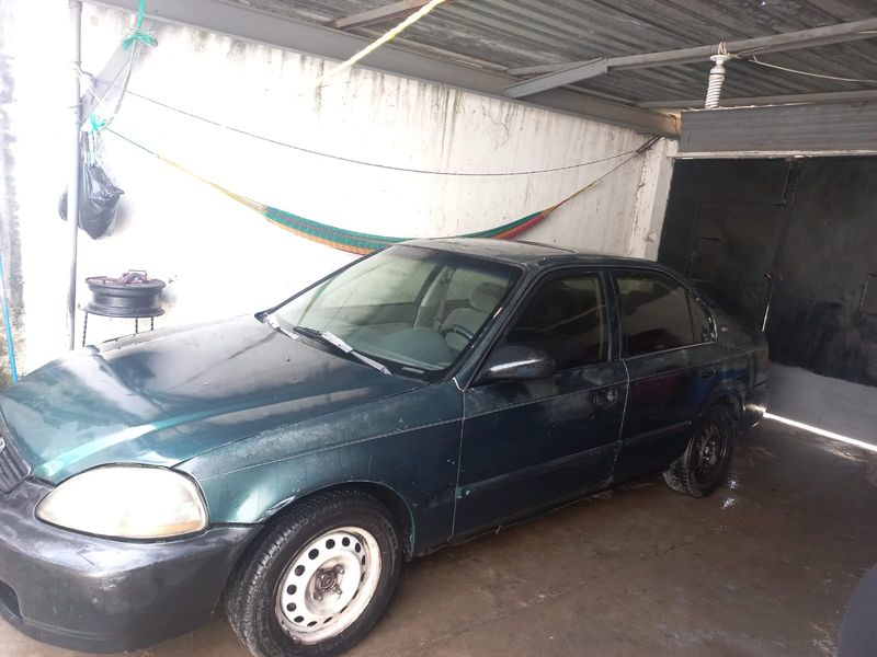 Honda Civic • 1996 • 35,000 km 2