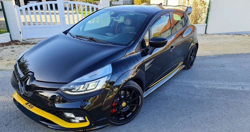 Renault Clio • 2018 • 53,400 km 3