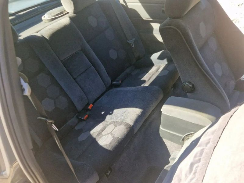 Ford Escort • 1993 • 130,000 km 12