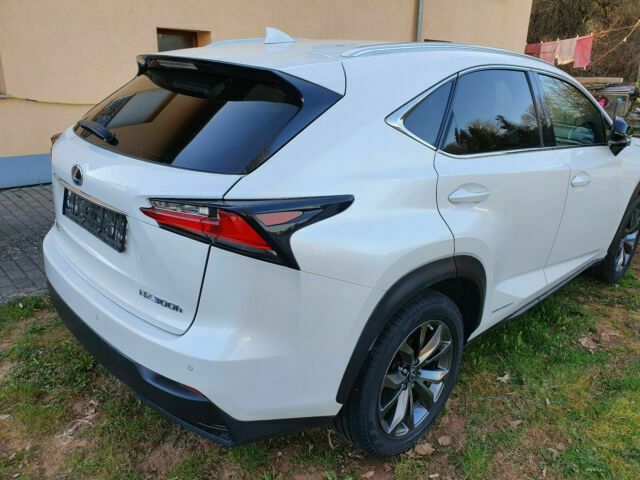 Lexus NX • 2015 • 95,000 km 6