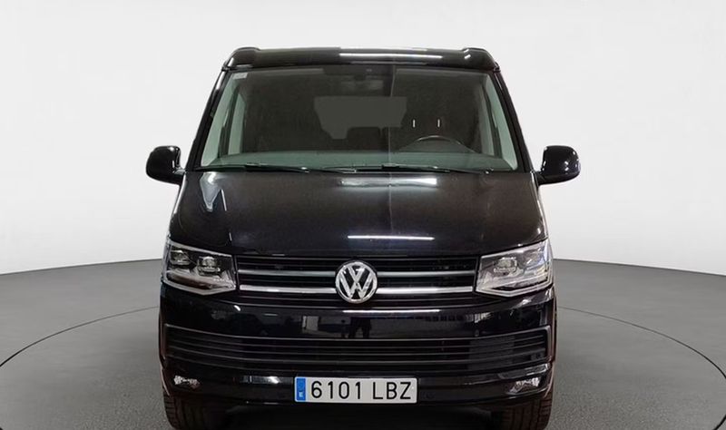 Volkswagen California • 2019 • 76,600 km 12