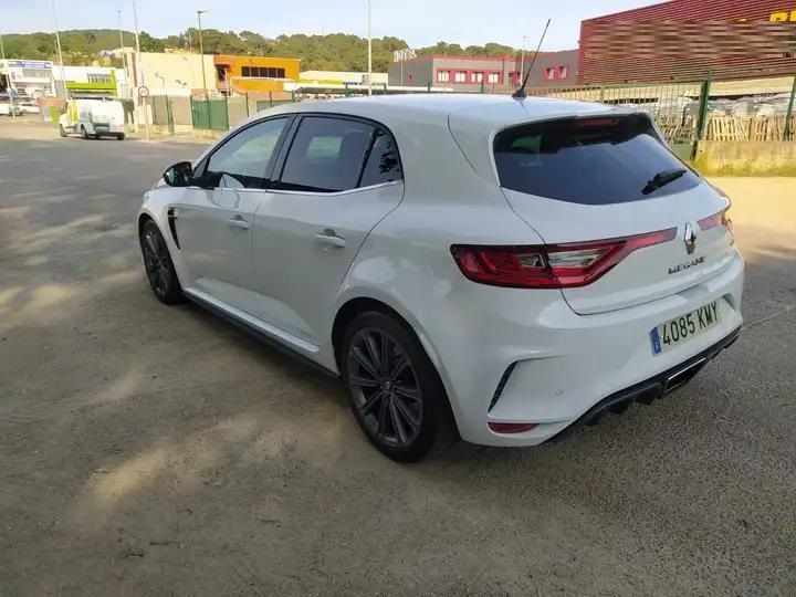 Renault Mégane • 2018 • 69,300 km 5