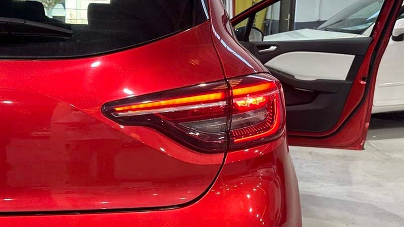 Renault Clio • 2023 • 5,750 km 15