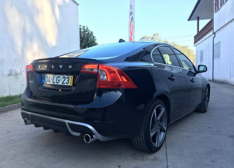 Volvo S60 • 2011 • 19,000 km 2