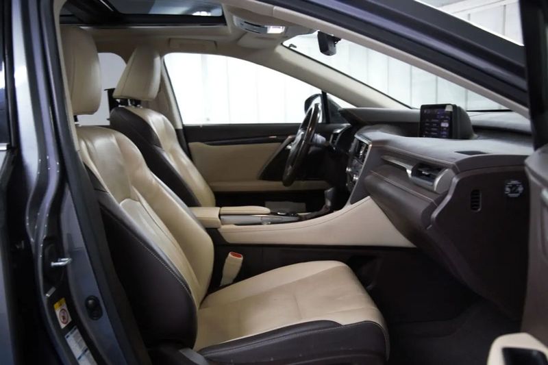 Lexus RX 450h • 2017 • 214,000 km 5