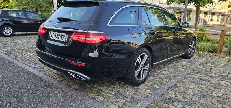 Mercedes-Benz E • 2019 • 123,500 km 9