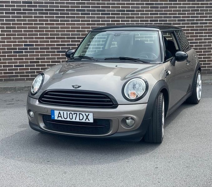 MINI Cooper • 2014 • 160,000 km 1