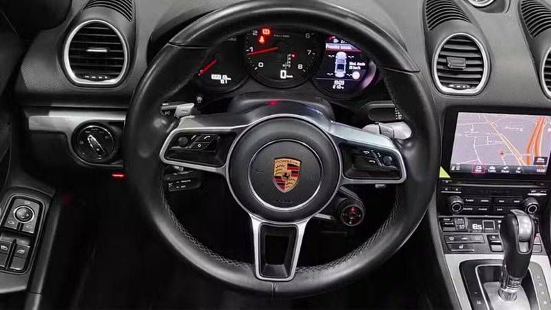 Porsche Boxster • 2019 • 66,813 km 24